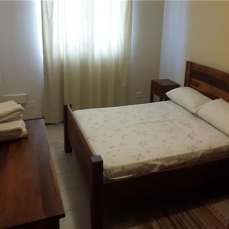 Les Peupliers Studios And Apartments Flic-en-Flacq Екстериор снимка
